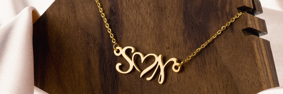 What are unique engagement gift ideas?